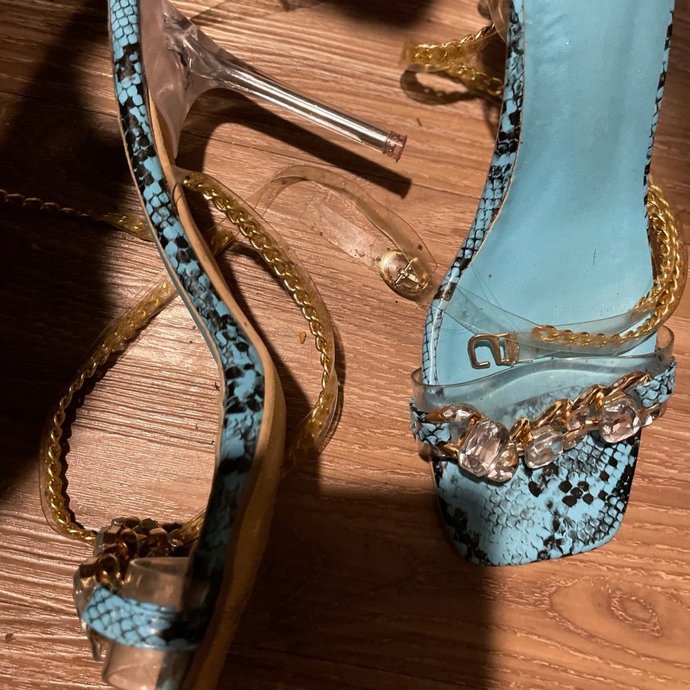 Snake print heels with jewels